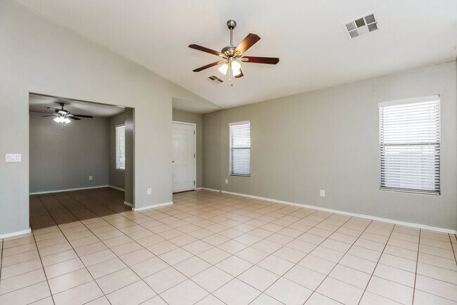 Building Photo - 22272 E Via del Rancho