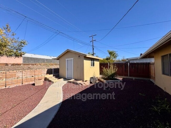 Building Photo - 29820 Thornhill Dr