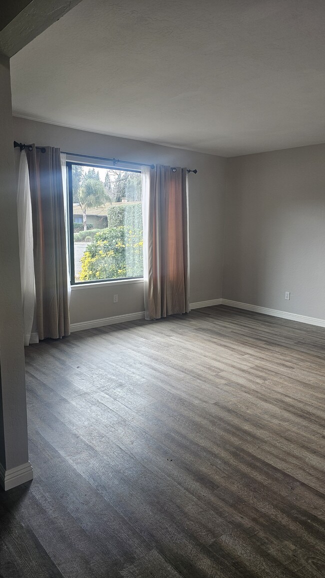 Building Photo - 1966 Modoc Dr