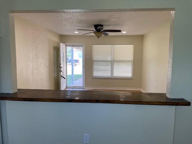 Building Photo - 5108 Lamesa Ave