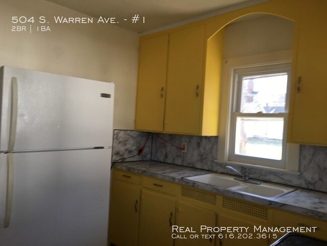 Building Photo - 504 S. Warren #1