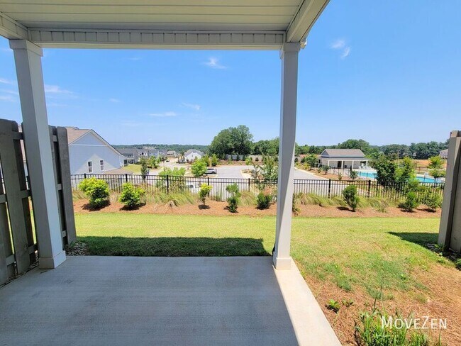 Building Photo - 327 Hollenbeck Pl