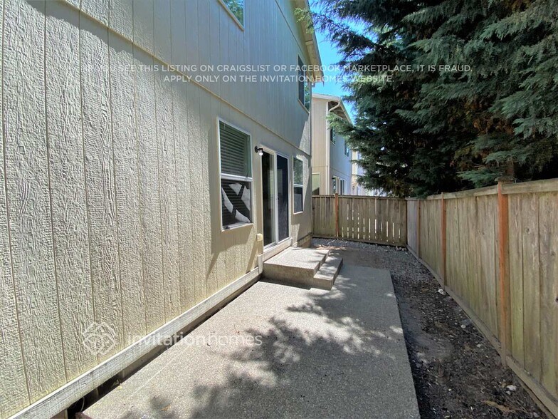 Building Photo - 19504 12th Ave Ct E