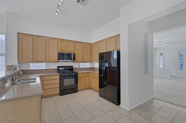 Building Photo - 10132 Crest Brook Pl
