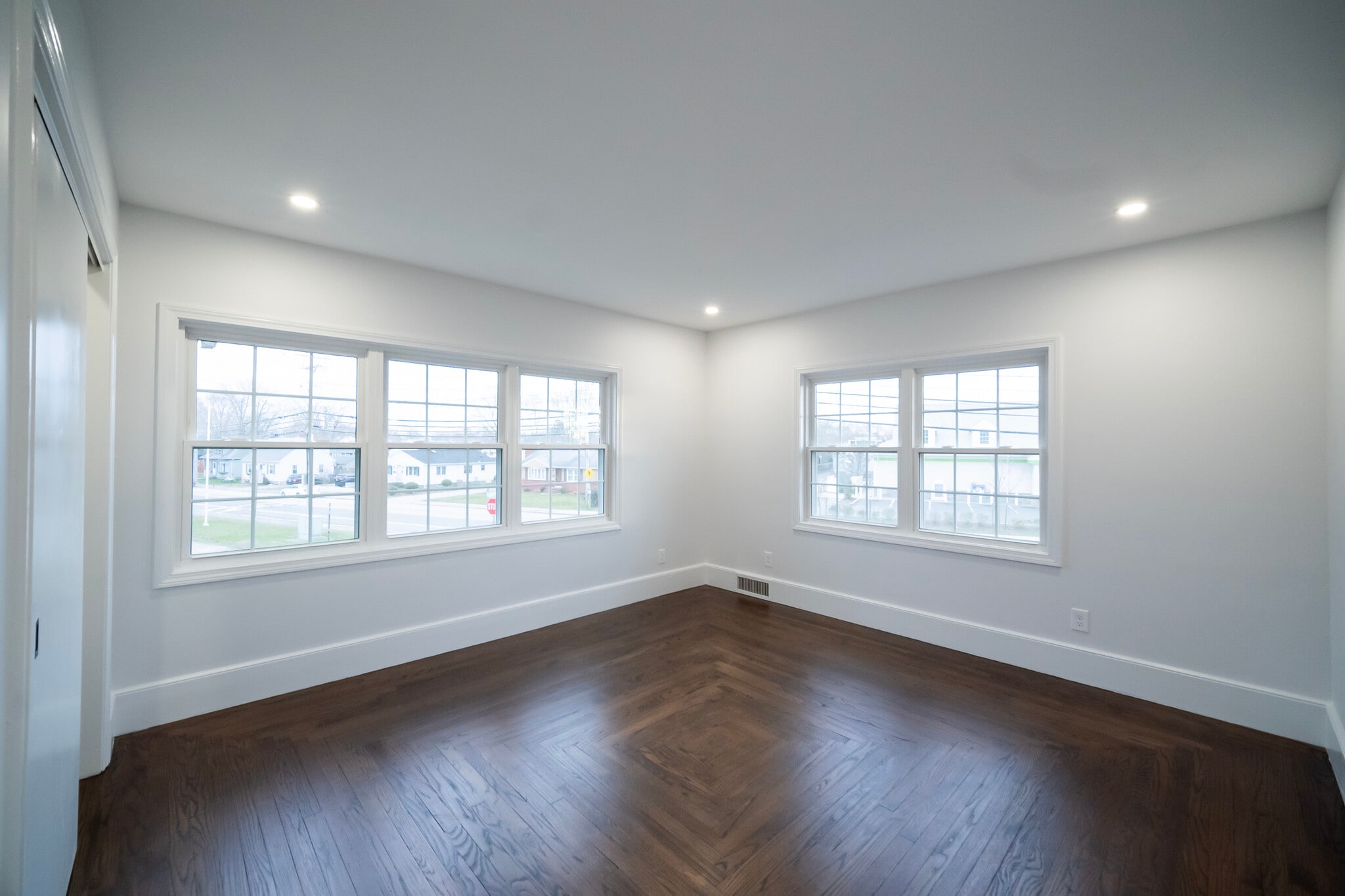 Building Photo - 10 Wampanoag Trl