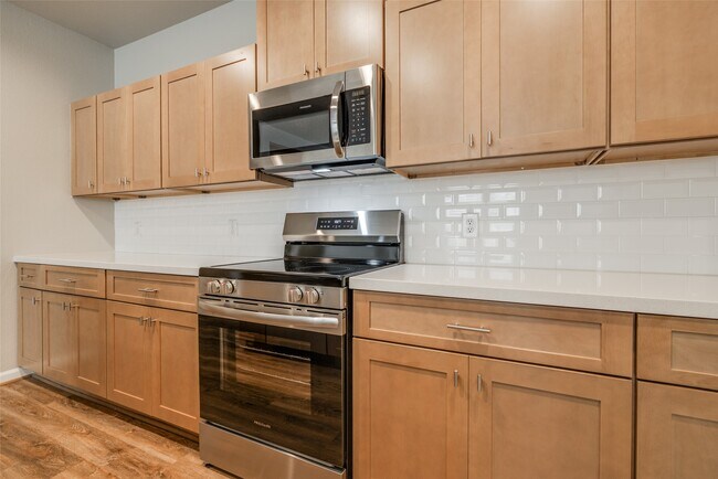 Building Photo - 107 Pk Pl Cir