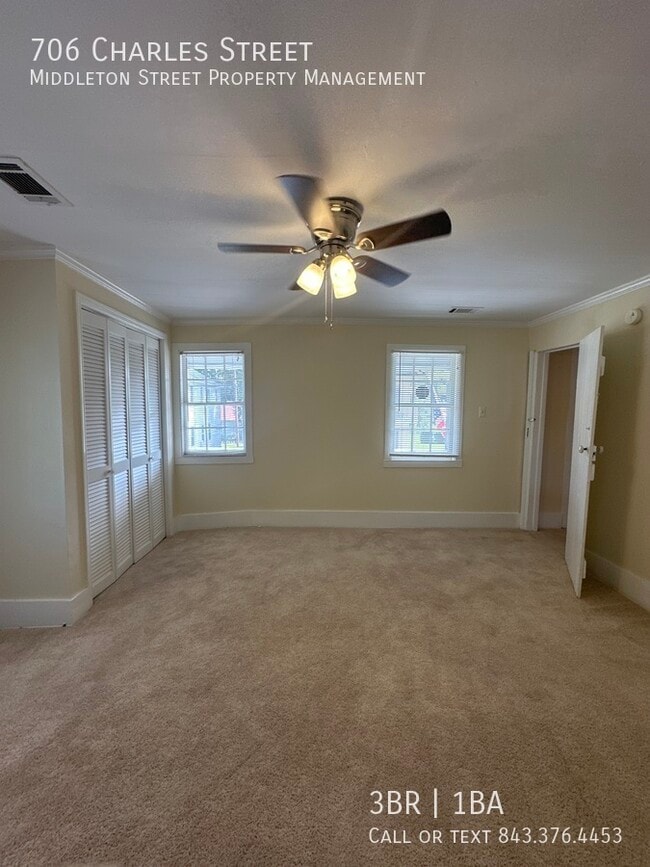 Building Photo - 706 Charles St