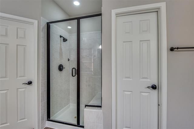 Building Photo - 2905 Furlong Dr W