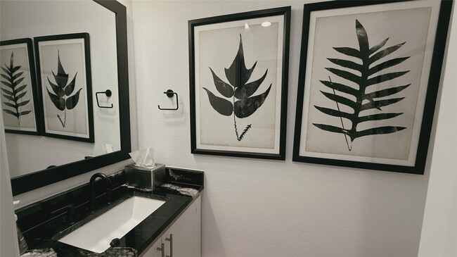 Building Photo - 5603 Logan Ridge Ln