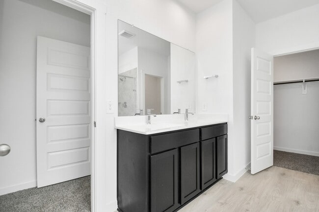 Building Photo - 3843 Pierce Pl Ln