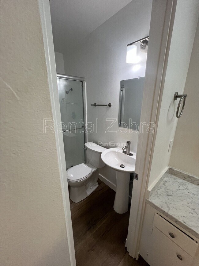 Building Photo - 1420 Southwest Blvd