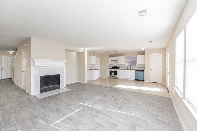 Building Photo - 15831 Crooked Arrow Dr