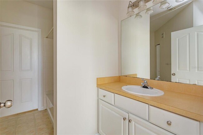 Building Photo - 12849 Madison Pointe Cir