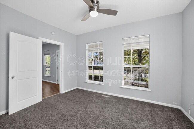 Building Photo - 3916 2nd St