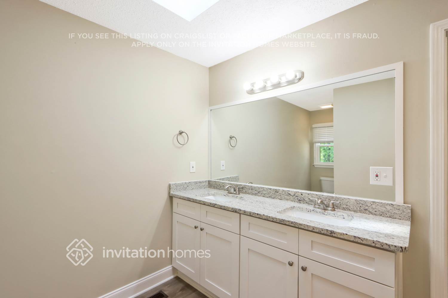 Building Photo - 4240 Newcomb Rd