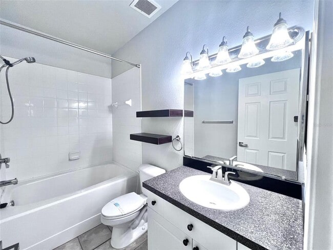 Building Photo - 2176 Portofino Pl