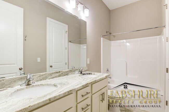 Building Photo - 109 Buck Johnson St