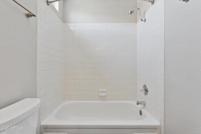 Building Photo - 5401 E Beck Ln