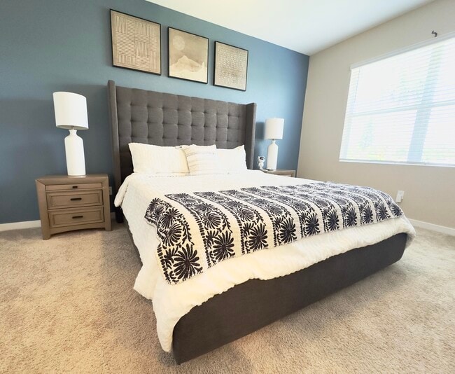 Building Photo - 69 Bandol St