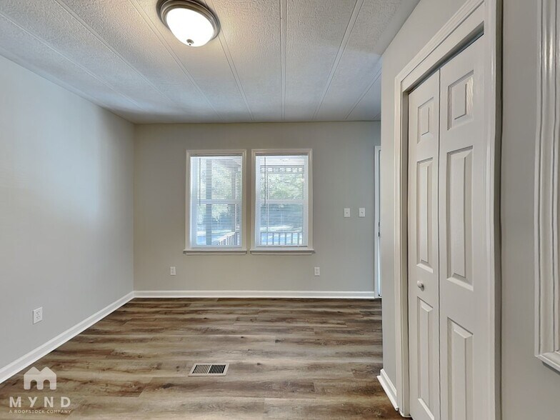 Building Photo - 1348 Jimi Ln NW