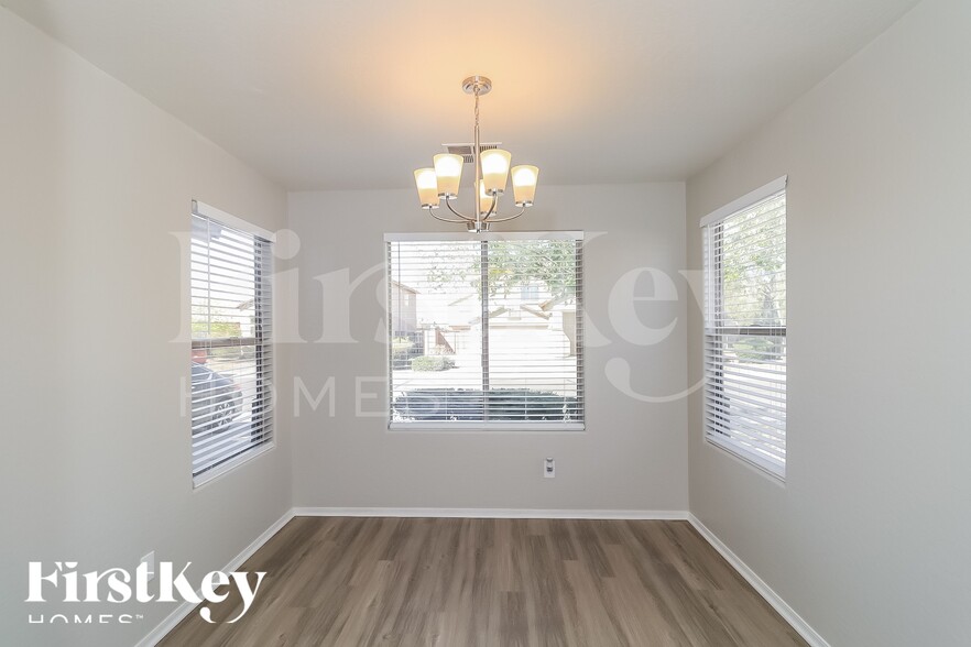 Building Photo - 7209 S 45th Ave