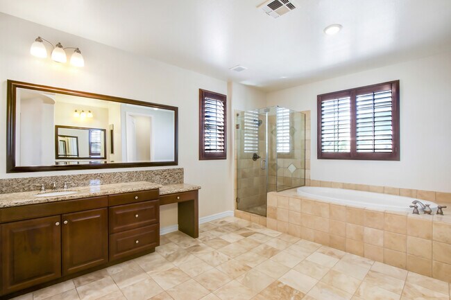 Building Photo - 5393 Stoneview Rd