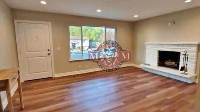 Building Photo - 5 Bd 3 Ba Remodeled Home in Midvale