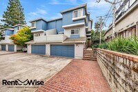 Building Photo - 16 Arch St