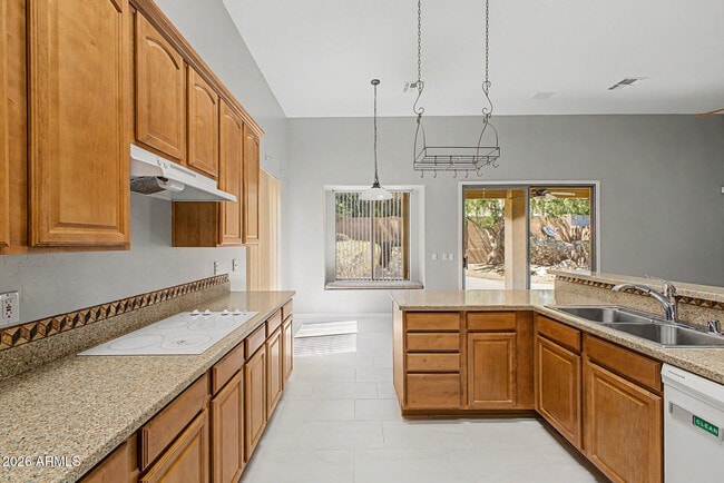 Building Photo - 6602 W Andrea Dr