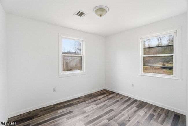 Building Photo - 67 Nolans Point Rd