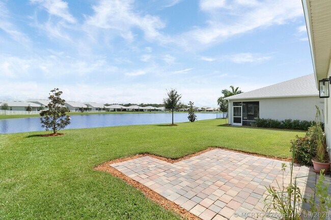 Building Photo - 12545 SW Gray Fox Ln