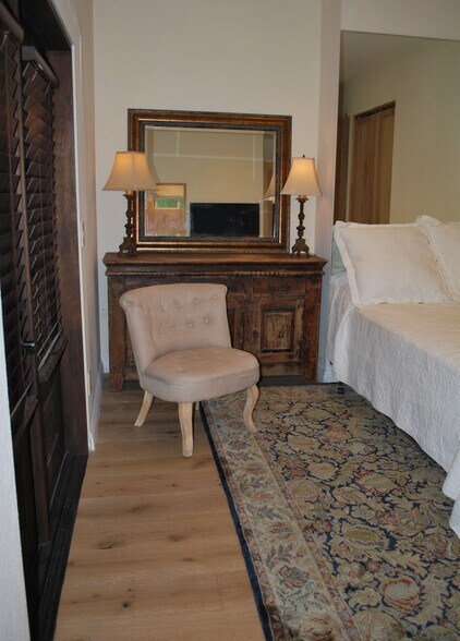 Building Photo - 20141 Orchid St