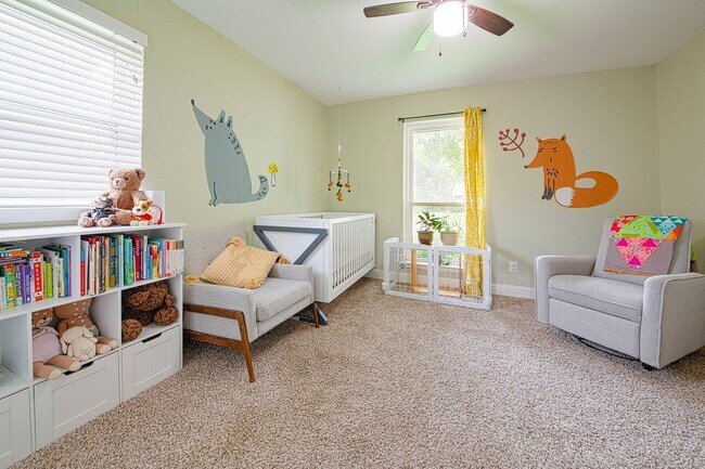 Building Photo - The Perfect Blend of Comfort, Style & Functionality in Ridglea Hills!
