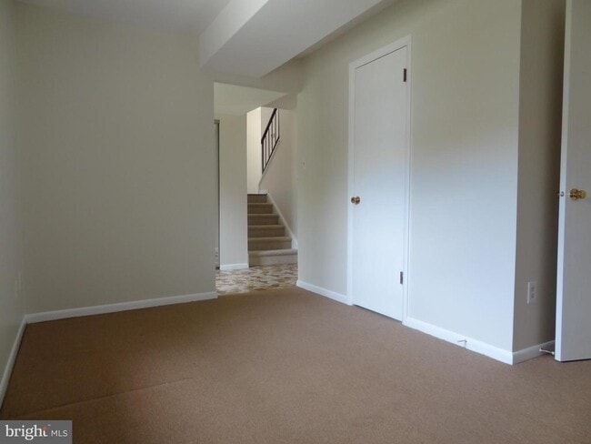 Building Photo - 1627 Severn Run Ct