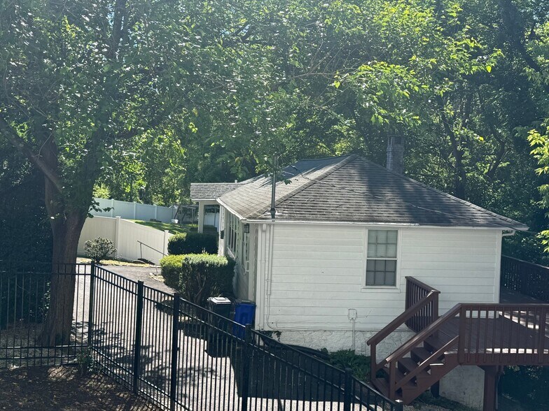 Building Photo - 4300 Temora Manor Ln