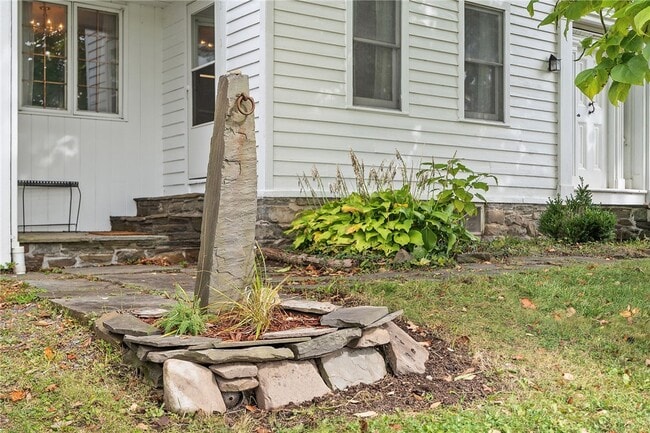 Building Photo - 3040 Agard Rd