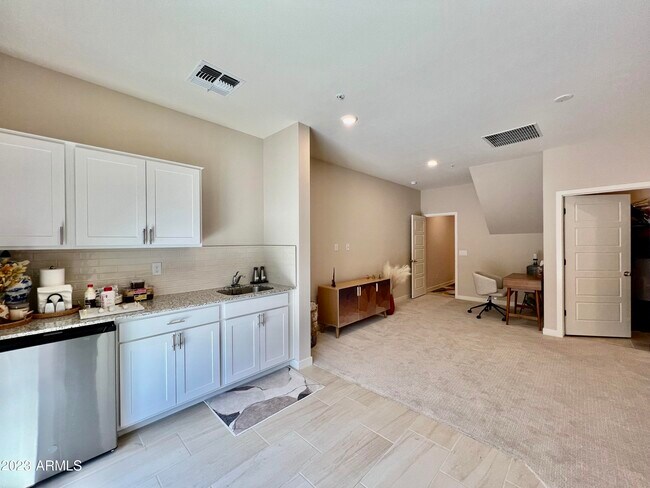 Building Photo - 2145 W Harmont Dr