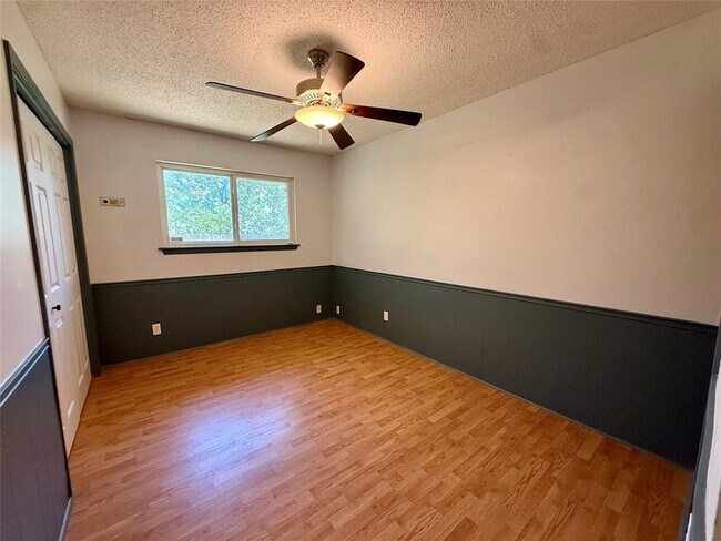 Building Photo - 6301 Emory Ln