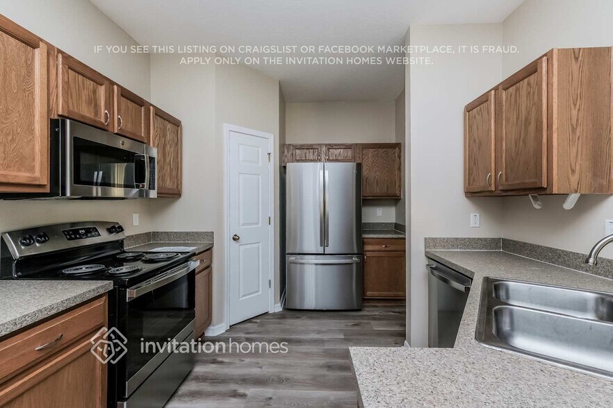 Building Photo - 5152 Blue Roan Way