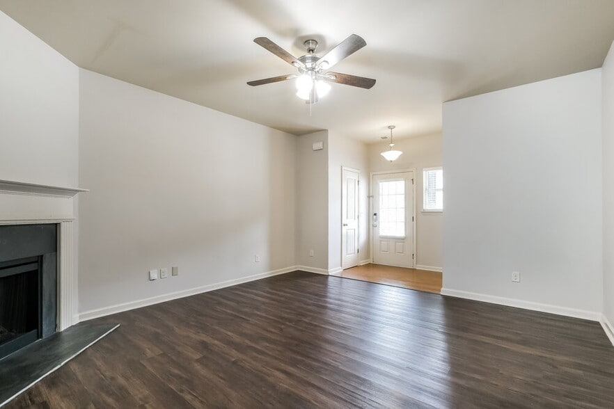 Building Photo - 1314 Little Hampton Dr