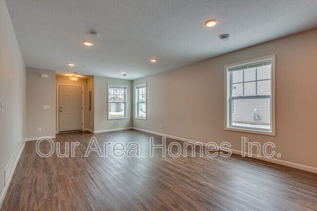 Building Photo - 12624 Pond View Rd