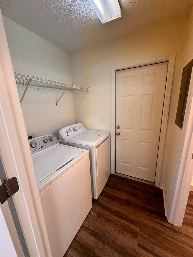 Building Photo - 186 Redfish Cir