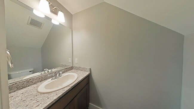 Building Photo - Stunning 3-bedroom, 2.5-bathroom condo with attached 2 stall garage!