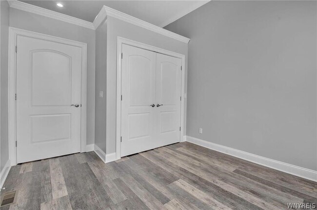 Building Photo - 27 Main St