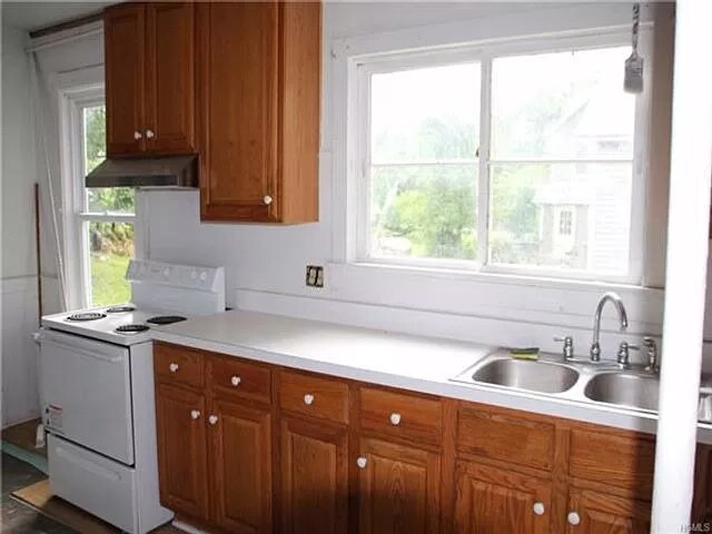 Building Photo - 14 Wurts Ave