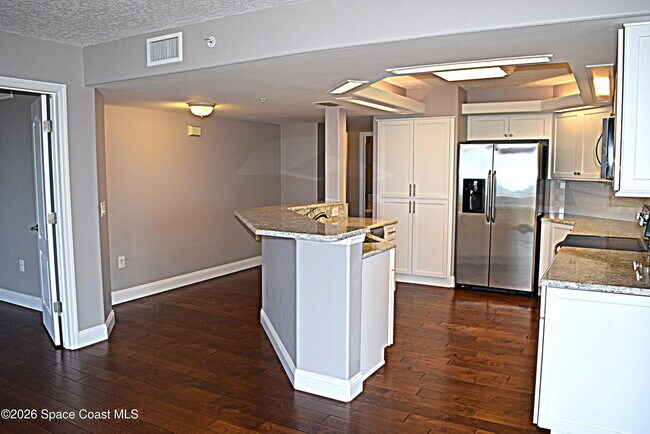 Building Photo - 801 Del Rio Way