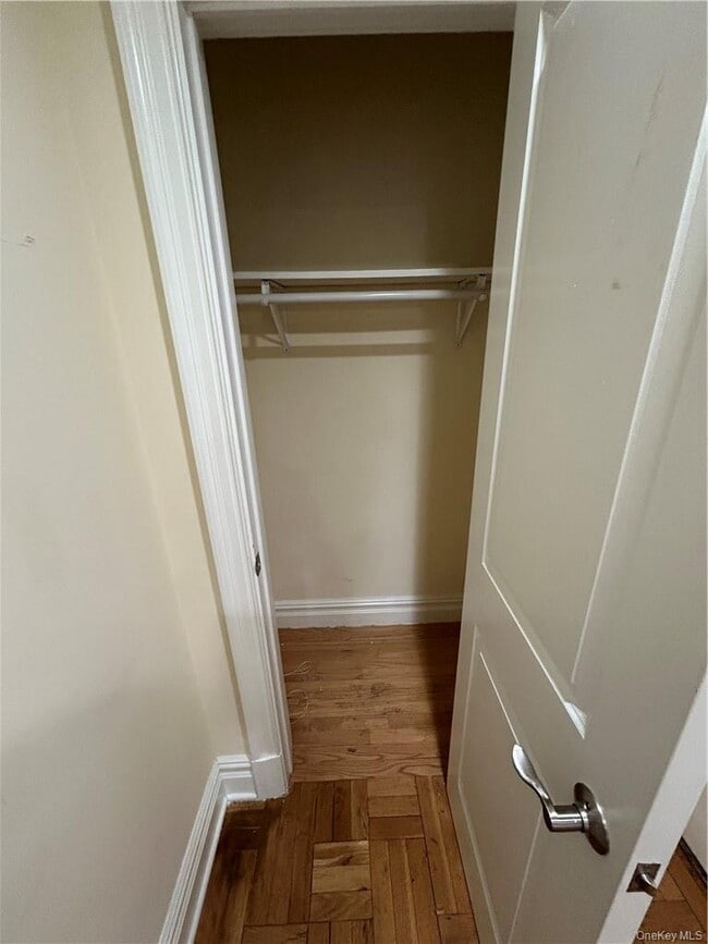 Building Photo - 210 Pelham Rd