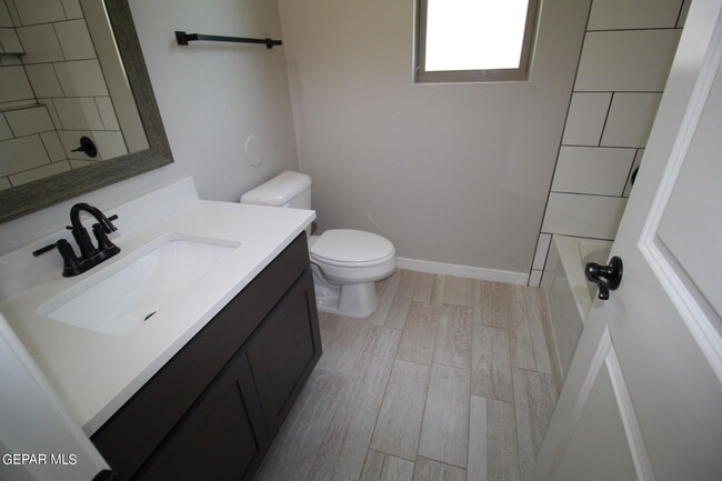 Building Photo - 509 Cedarwood Ave