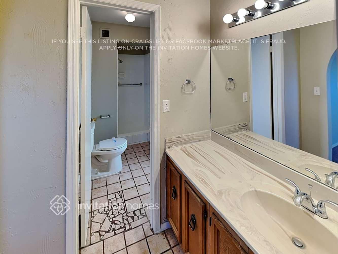 Building Photo - 18021 N 40th Pl