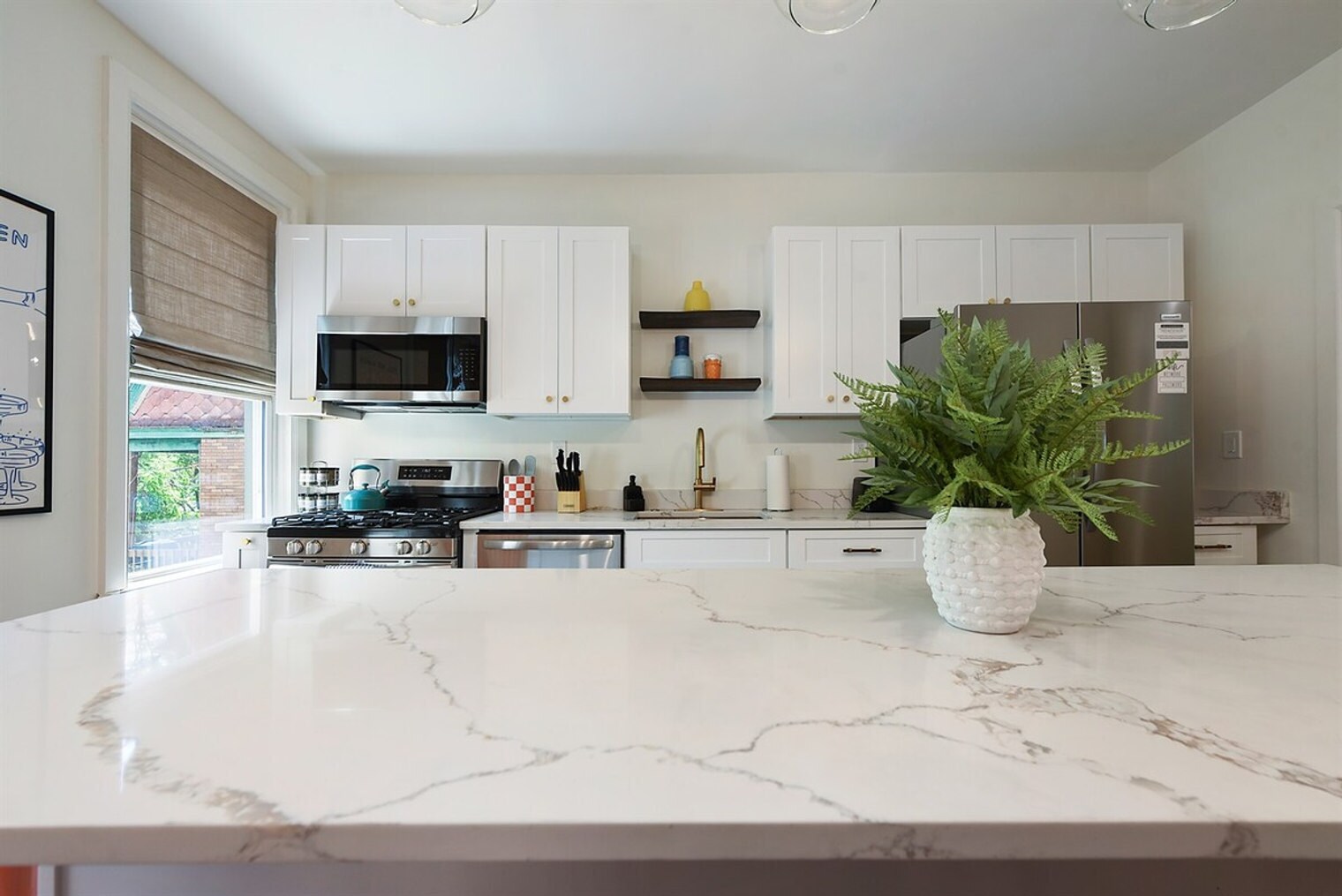 Building Photo - 1816 Rhine St